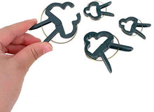 Load image into Gallery viewer, HAILI 40 Pcs Plant Support Clips,Flower and Vine,Garden Tomato Plant Support Clips for Supporting Stems,Vines Grow Upright Climbing,Tool for Straightening,Tomato Cage,Trellis(2 Sizes in one Pack)